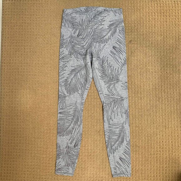 Athleta Pants - Athleta Tropic Organic Cotton “Be Present” Tights